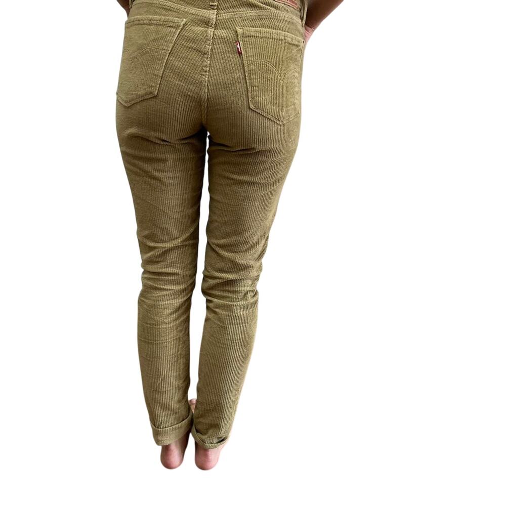 Levis 29/30 Tan Corduroy Skinnys